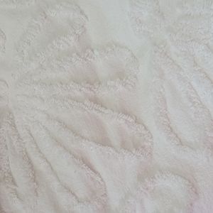 Pioneer Women King Size Duvet and shams-white